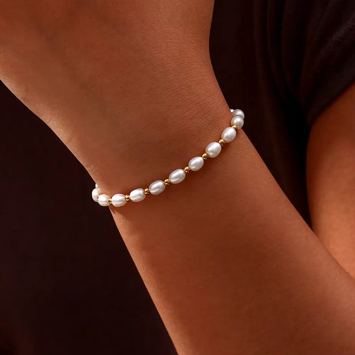 Annabel | Romantic Pearl Bracelet