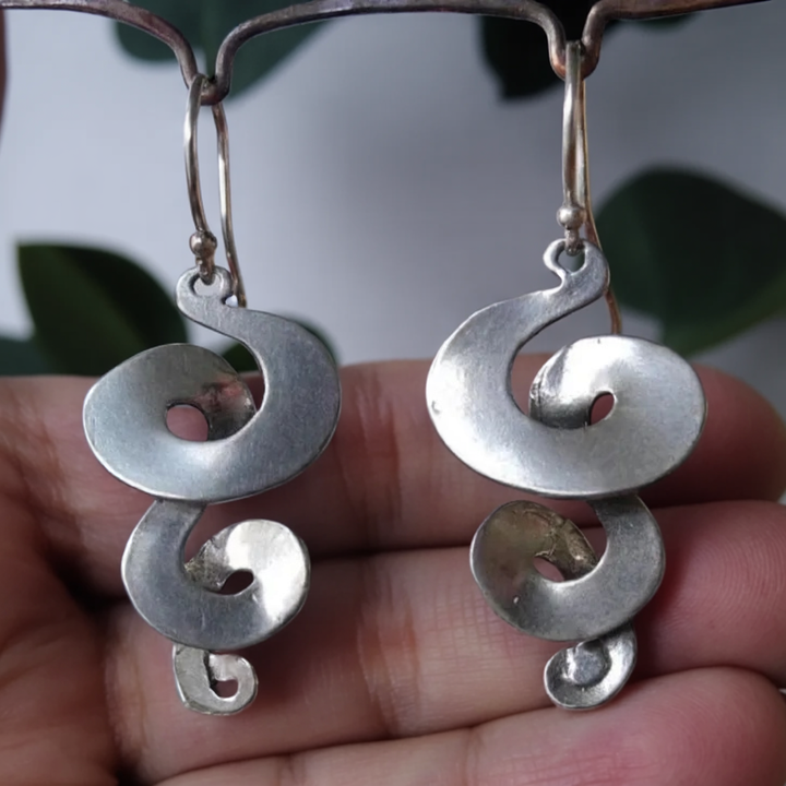 Rhoda | Vintage Silver Spiral Earrings