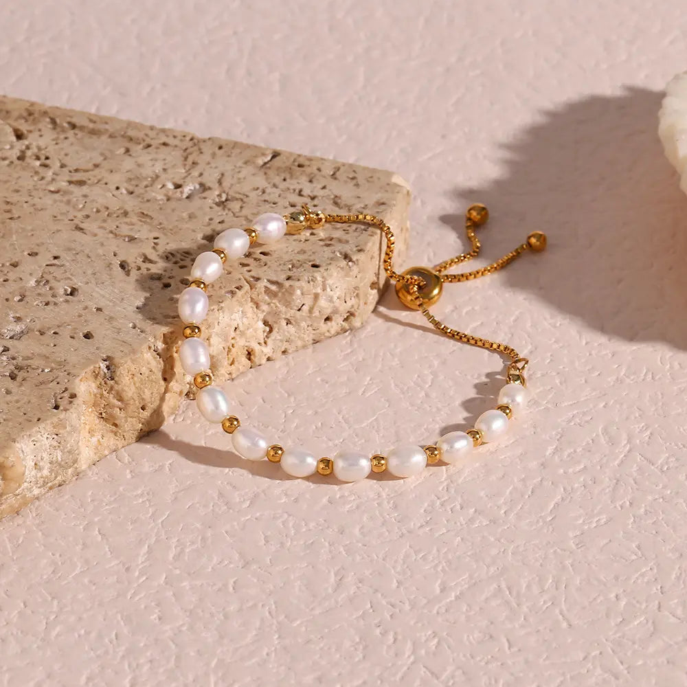 Annabel | Romantic Pearl Bracelet