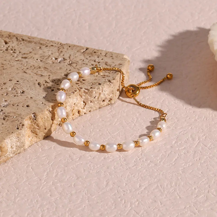 Annabel | Romantic Pearl Bracelet