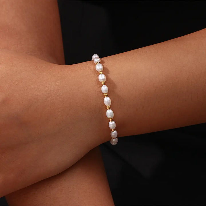 Annabel | Romantic Pearl Bracelet