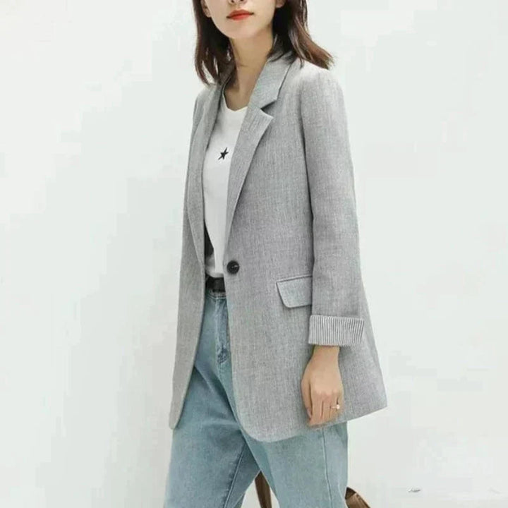 CATHERINE | TAILORED ONE-BUTTON BLAZER WITH LAPEL COLLAR