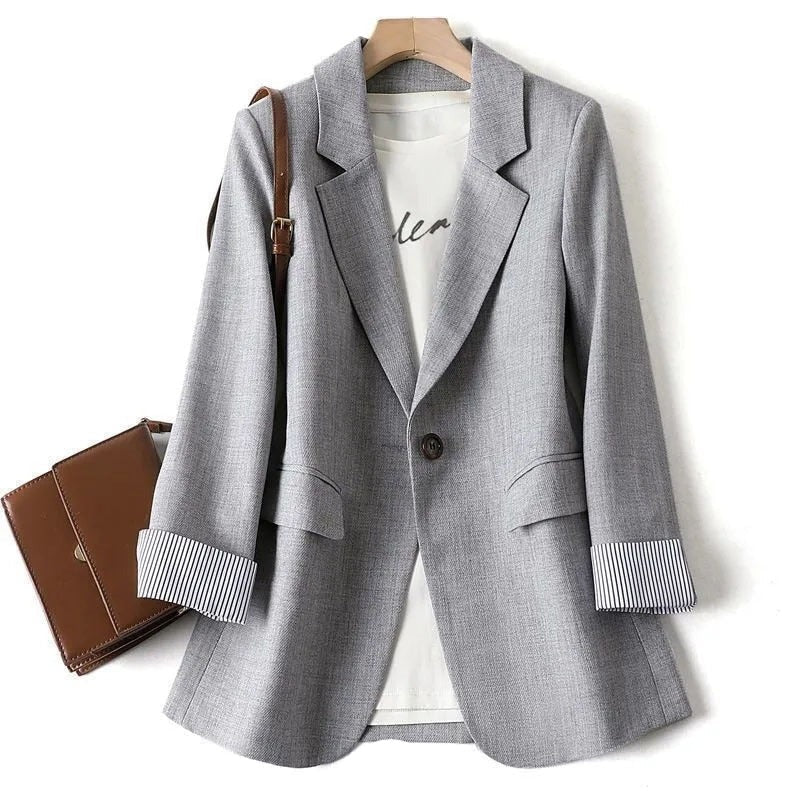 CATHERINE | TAILORED ONE-BUTTON BLAZER WITH LAPEL COLLAR