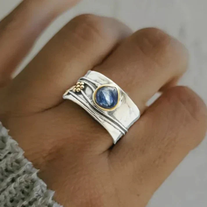 Adelaide | Vintage Sapphire Ring in Gold-Plated Silver