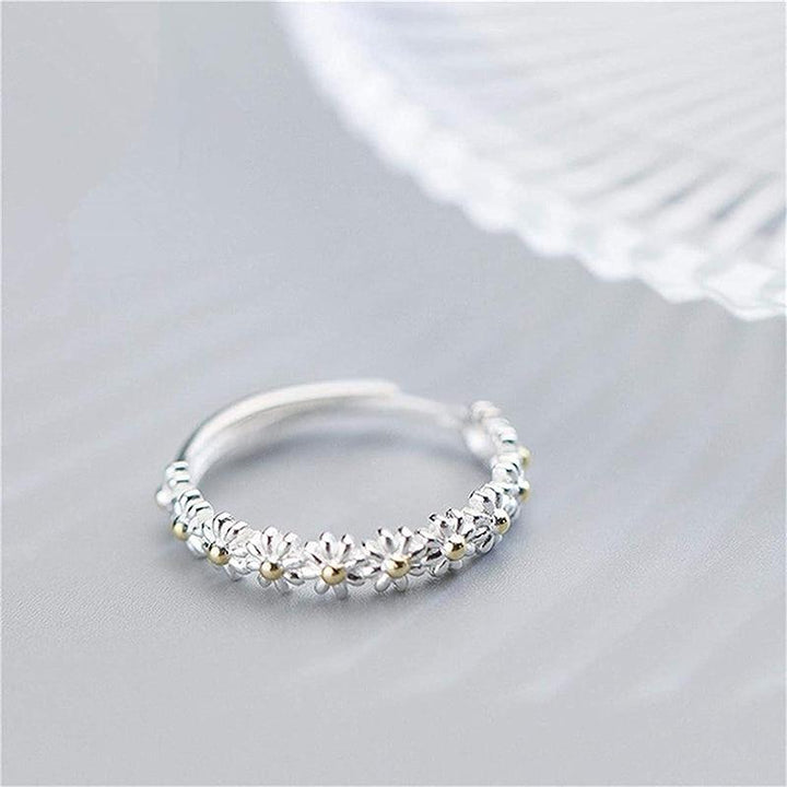 Marguerite | Painted Silver Daisy Ring