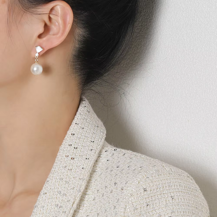 Vera | Silver and Pearl Earrings