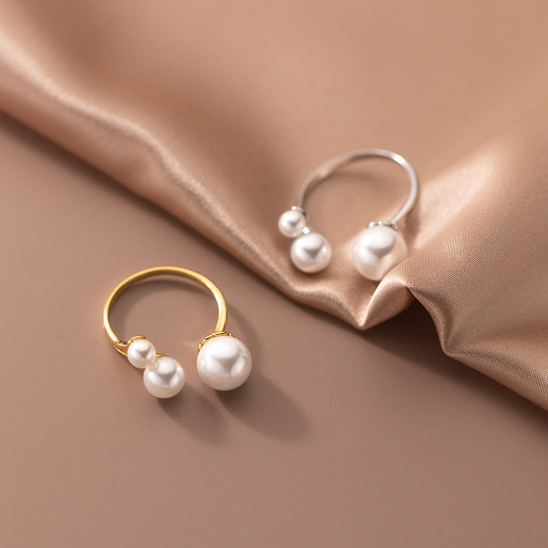 Patience | Pearl Trio Ring