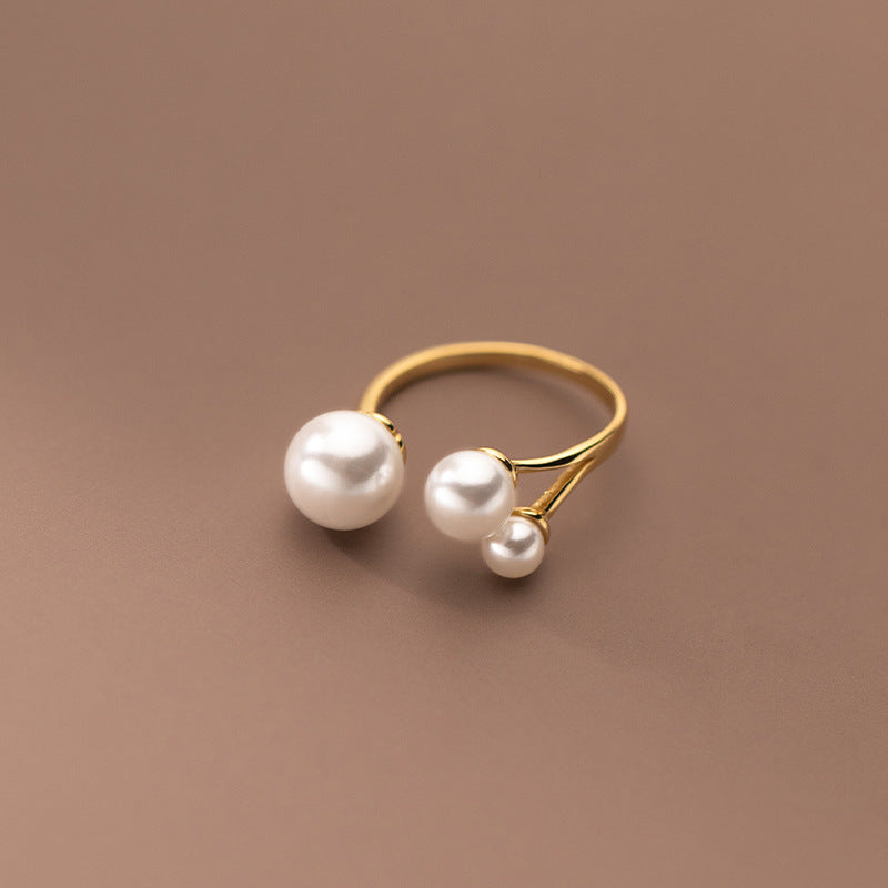 Patience | Pearl Trio Ring
