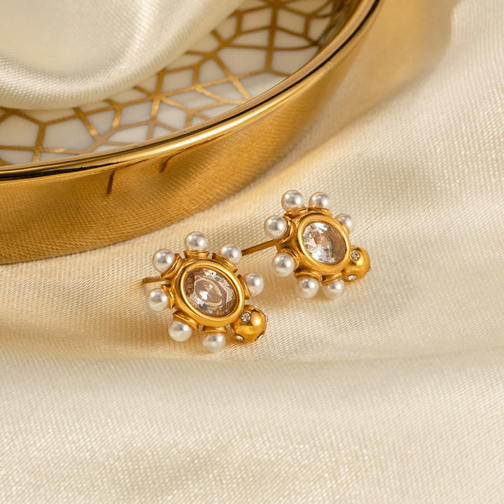 Ingrid | Refined Gold and Pearl Earrings