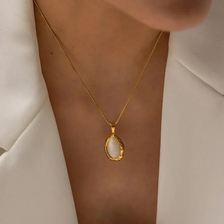 Cassandra | Gilded Cat's Eye Opal Necklace
