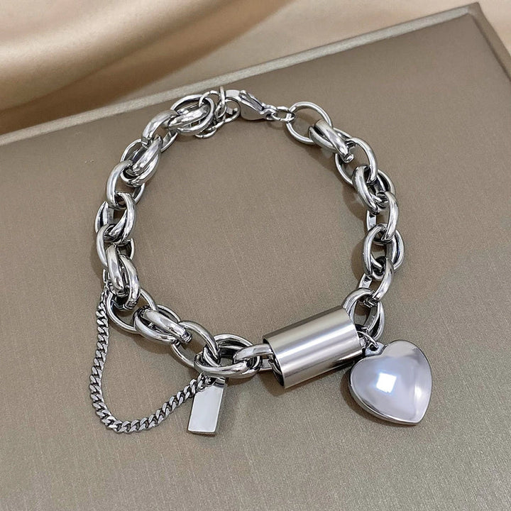 Lottie | Gold Heart Charm Bracelet