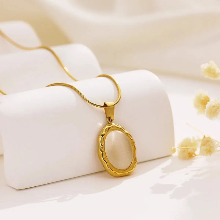 Cassandra | Gilded Cat's Eye Opal Necklace