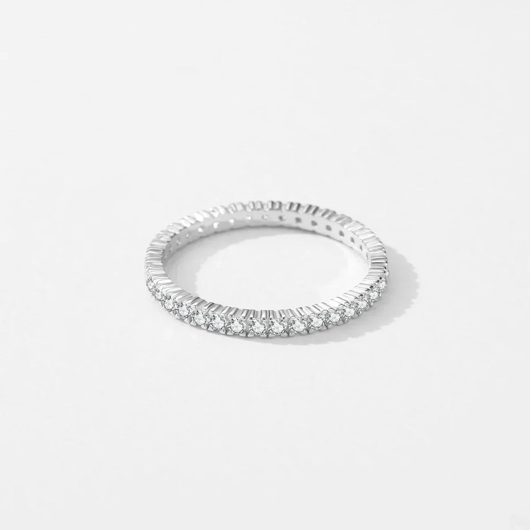 Prue | Minimalist Eternity Ring