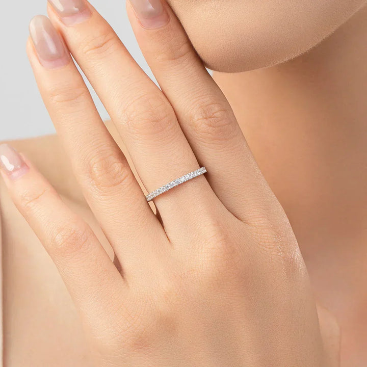 Prue | Minimalist Eternity Ring
