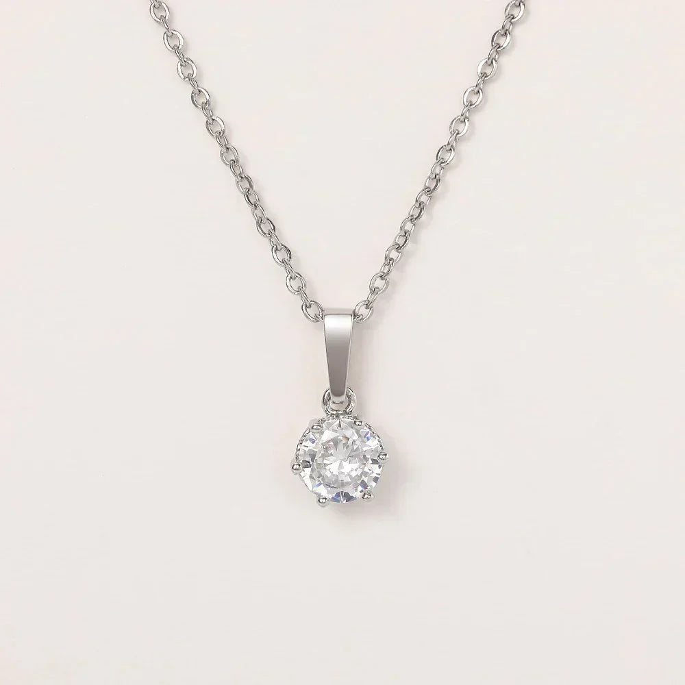Kathleen | Classic Necklace with Zirconia Pendant