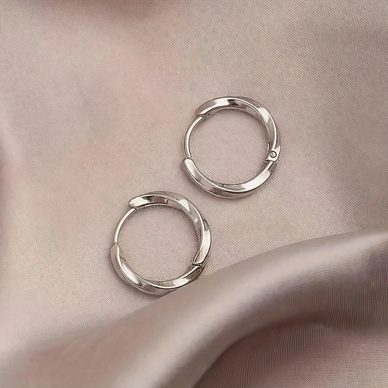 Greta | Minimalist Geometric Drop Earrings