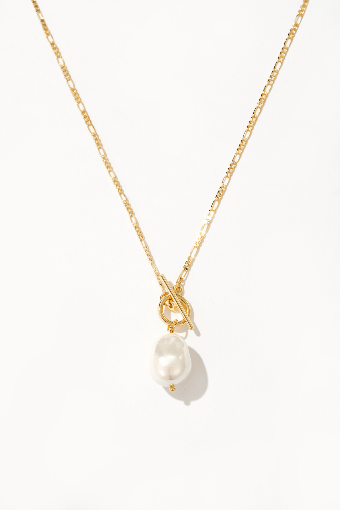 Doreen | Necklace with Golden Pearls