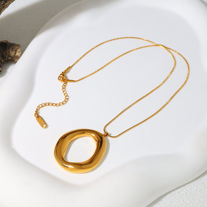 Gail | Gilded Oval Necklace