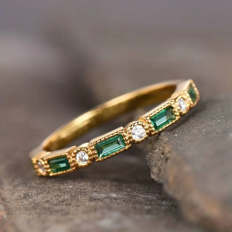Gwendolen | Vintage Gold Ring with Green Zirconia