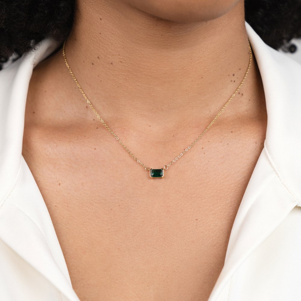 Clara | Delicate Emerald Necklace