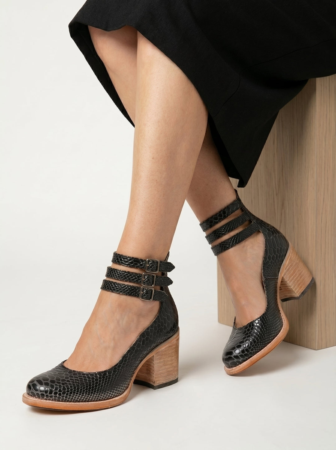 AODHA | ELEGANT COMFORT HEELS