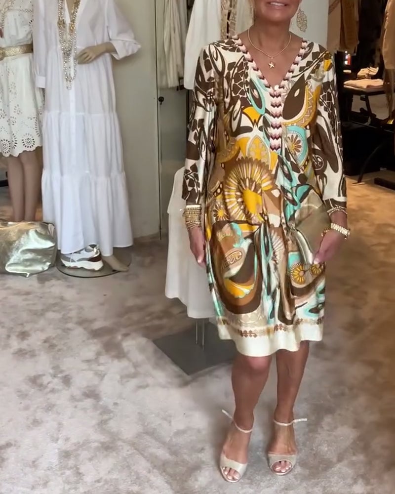 Brenda | Vintage Print V-Neck Dress